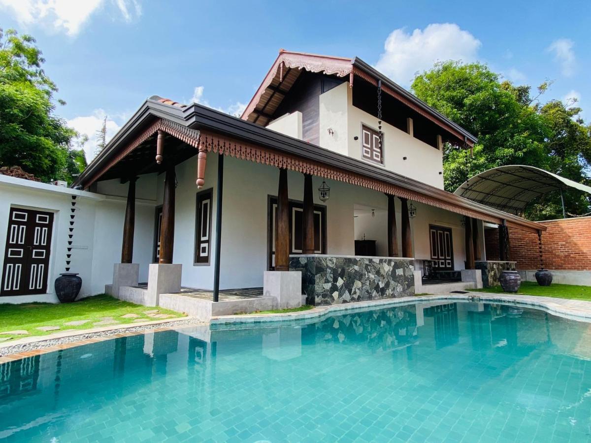 Thaprobana Villa Tangalle - Private Villa Extérieur photo