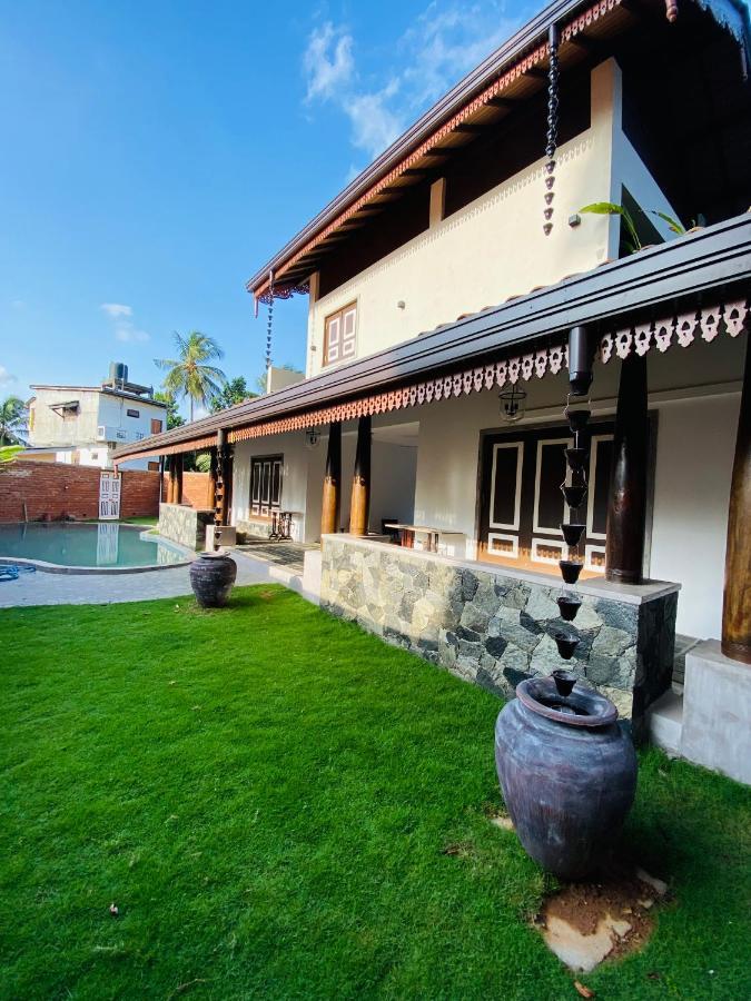 Thaprobana Villa Tangalle - Private Villa Extérieur photo