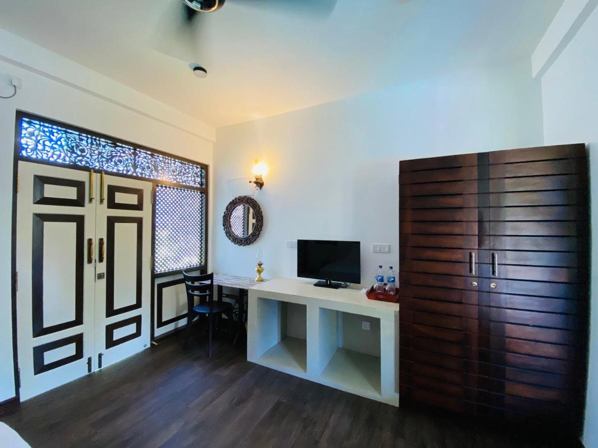Thaprobana Villa Tangalle - Private Villa Extérieur photo