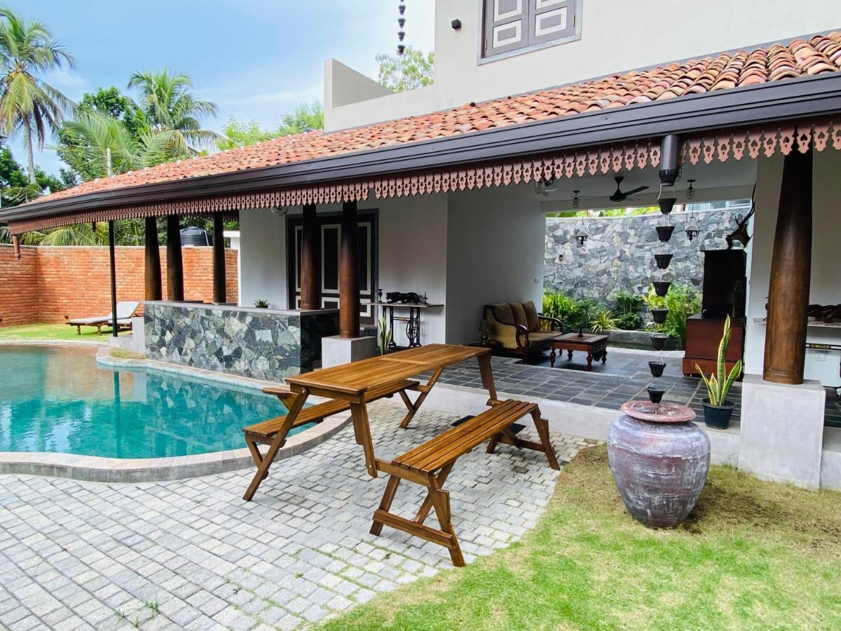 Thaprobana Villa Tangalle - Private Villa Extérieur photo