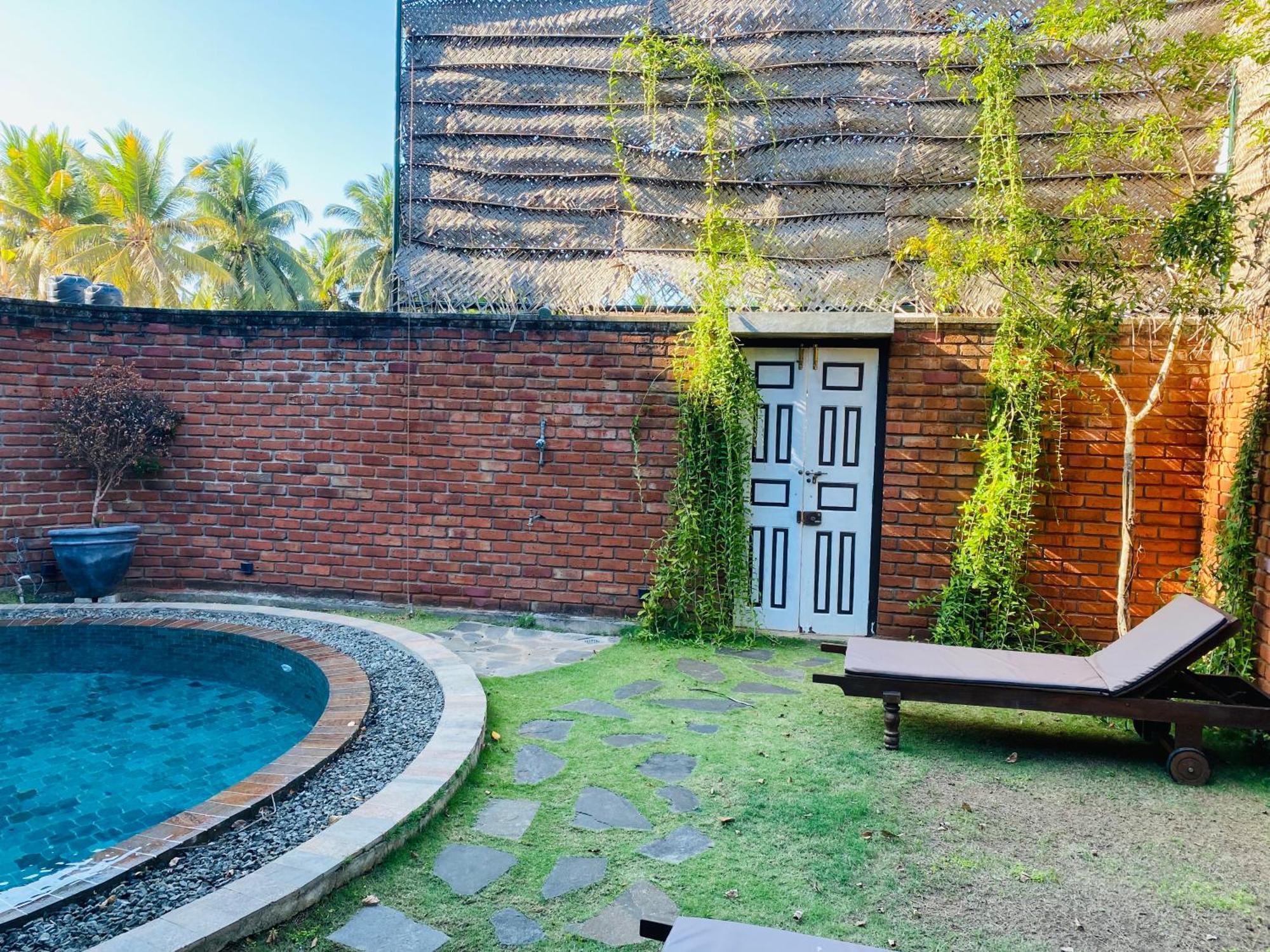 Thaprobana Villa Tangalle - Private Villa Extérieur photo